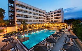 K Maris Hotel